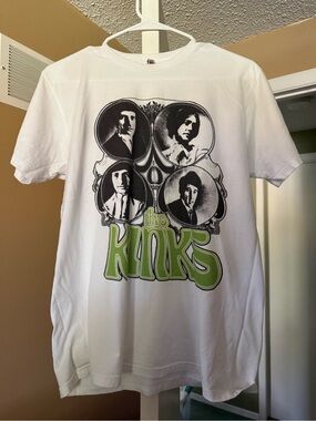 The Kinks Band Tee in White & Green Size Medium